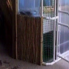 Bamboo trim on the side panels